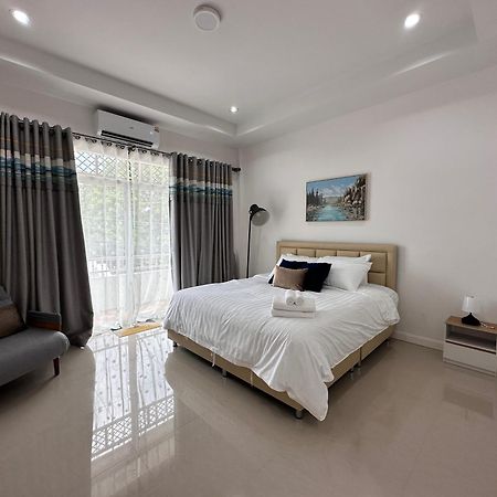 Home Living 8 At Hat Yai Ban Kho Hong Esterno foto