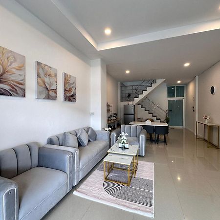Home Living 8 At Hat Yai Ban Kho Hong Esterno foto
