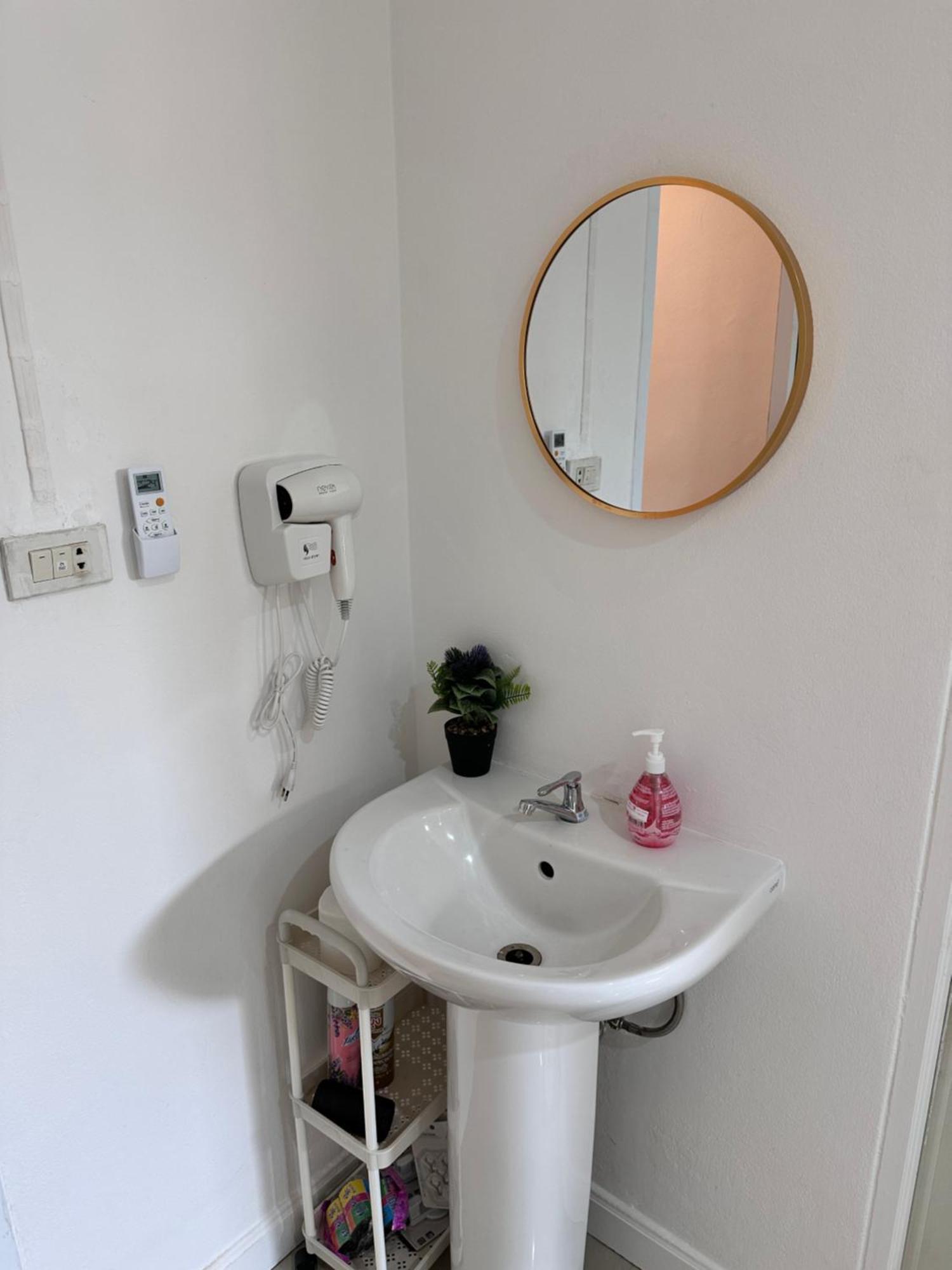 Home Living 8 At Hat Yai Ban Kho Hong Esterno foto